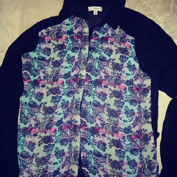 Buttoned down blouse - Picture 4 of 4